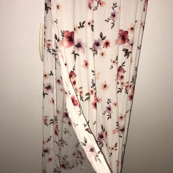 Floral printed dress with slit - Picture 4 of 6